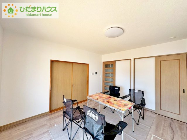 日立市金沢町6丁目　中古戸建の居間・リビング|早くお仕事終わらせて、家に帰りたくなるようなリビングです(^^♪