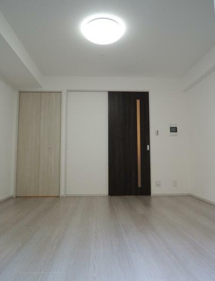 【居間・リビング】 | デュオステージ鷺ノ宮 | 8.2帖のきれいな洋室。