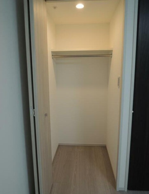 【収納】 | デュオステージ鷺ノ宮 | クローゼット完備。