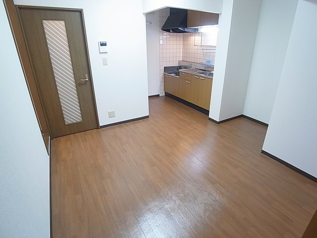 近畿荘の居間・リビング|リビング使い勝手良好です