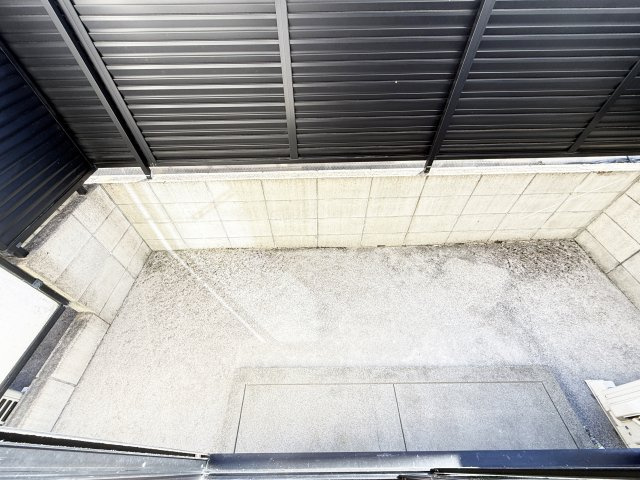 コーネリアのバルコニー