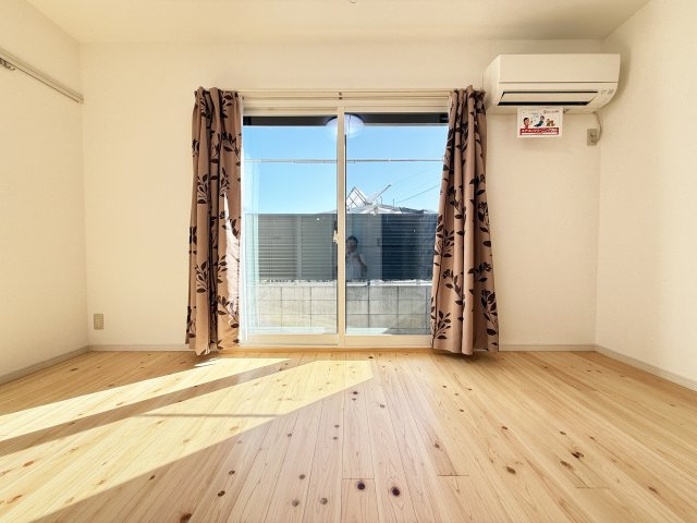 コーネリアの居間・リビング