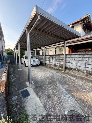 恒久南３丁目　中古戸建の駐車場