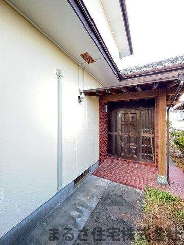 恒久南３丁目　中古戸建の玄関