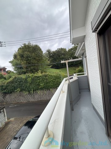 平塚市めぐみが丘　中古戸建のバルコニー