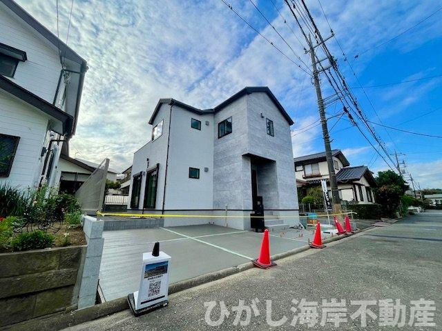 茅ヶ崎市松風台　新築戸建の前面道路含む現地写真|現地外観