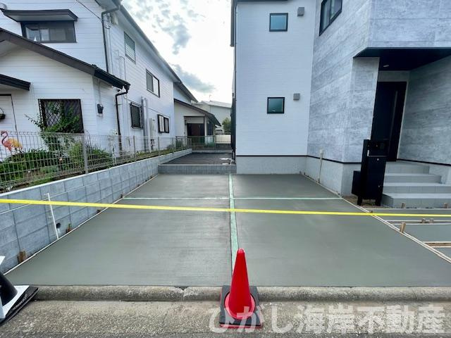 茅ヶ崎市松風台　新築戸建の駐車場|駐車スペース