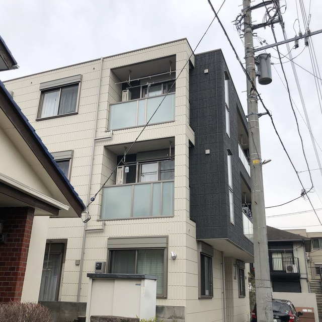 新横浜スタジアムサイドの外観