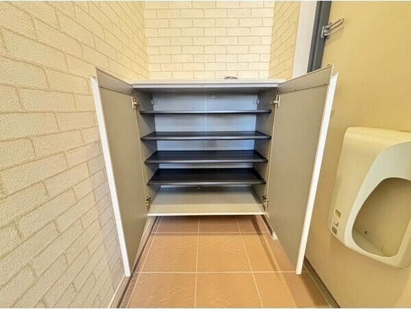 グランソレイユの玄関