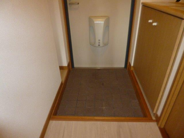 アンティムの玄関