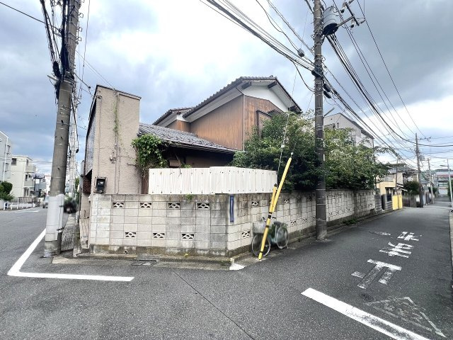 【外観】 | 板橋区赤塚新町3丁目　建築条件無売地　全2区画　（成増店） | （2025年10月）撮影／有楽町線「地下鉄成増」駅徒歩約9分の近さ