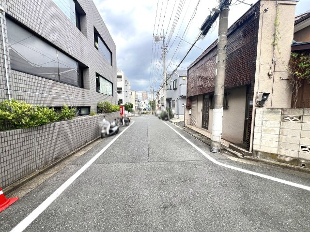 【前面道路含む現地写真】 | 板橋区赤塚新町3丁目　建築条件無売地　全2区画　（成増店） | 住環境の良さが魅力の住まい