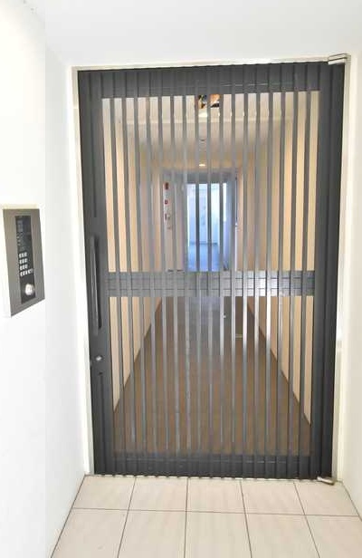 ＣＯＺＹ茶屋ヶ坂の玄関