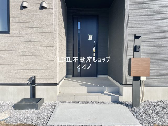 【玄関】 | 羽生市加羽ケ崎　新築一戸建　全2棟　2号棟