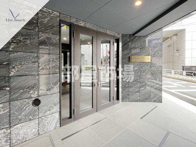 メゾンピオニー東向島のエントランス