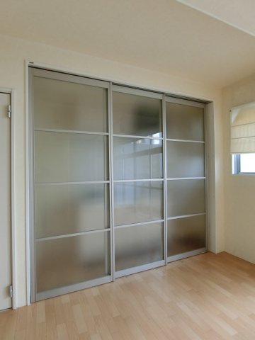 STKビルの居間・リビング