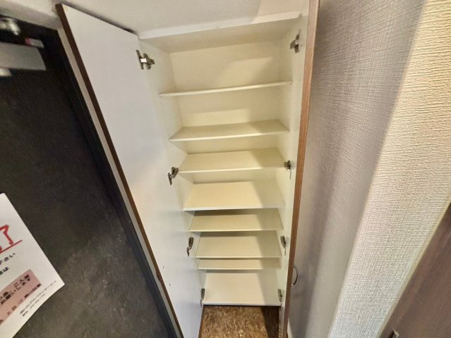 インタービレッジ土山二番館の収納