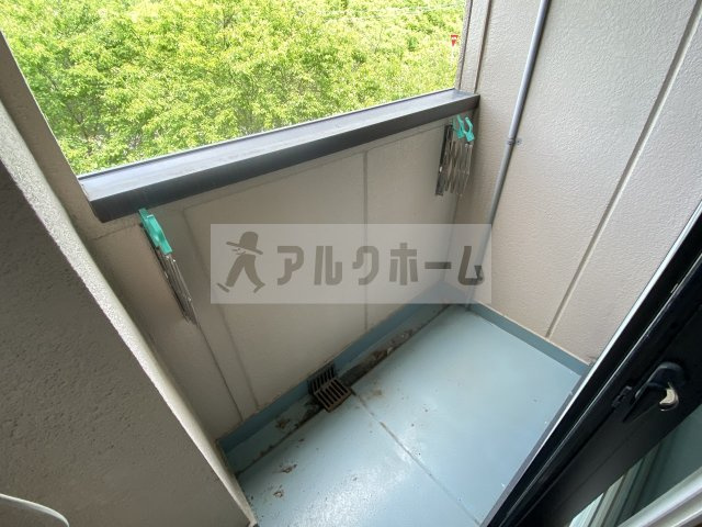 ハイツハピネスのバルコニー