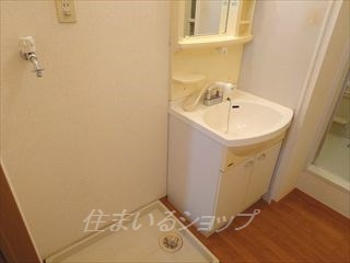 広島市安佐北区落合南１丁目のアパートの洗面所|シャンプードレッサー