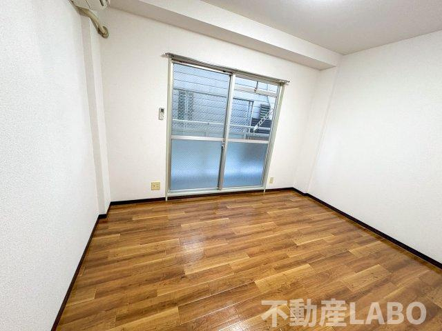 マルシェ九条の内装