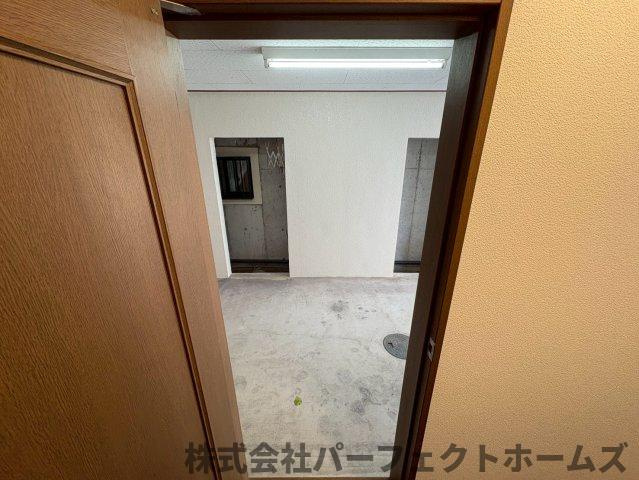 【前面道路含む現地写真】の画像