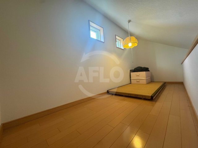 豊中市螢池東町１丁目戸建てのその他|2F洋室　ロフト部分　クリーニング後の引き渡しとなります。