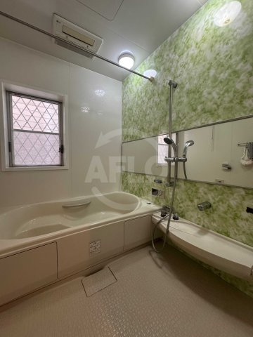 豊中市螢池東町１丁目戸建ての浴室|風呂　クリーニング後の引き渡しとなります。