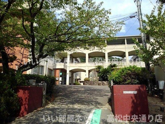 【周辺】 | エターナル・パレスＣ | 坂出市立川津小学校まで1400m