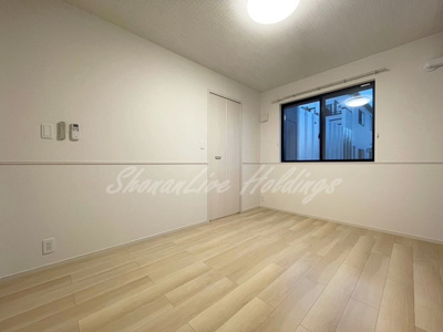 【寝室】 | フロイエⅡ | 広々洋室♪

※同施工別建物