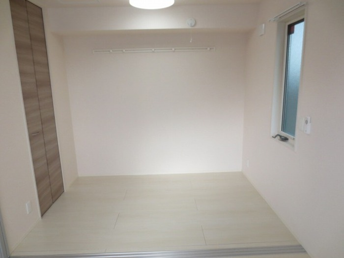 カナル グランデ 十日町の内装|洋室