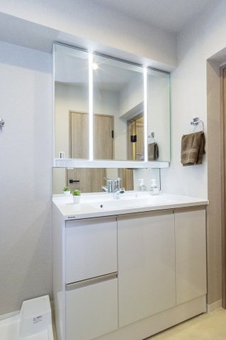 ベルパーク八千代　R棟の独立洗面台|当社施工例