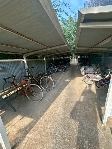 ベルパーク八千代　R棟のその他共用部分|共用部・駐輪場