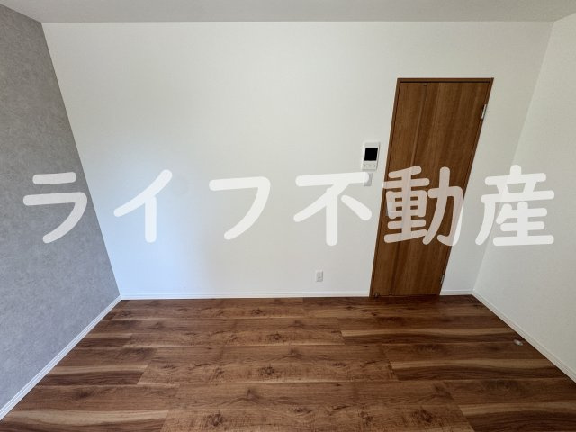 Belgique鴻池の内装|明るい室内です