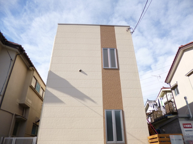 サンステージ諏訪のその他共用部分|近所に大きな公園があります☆