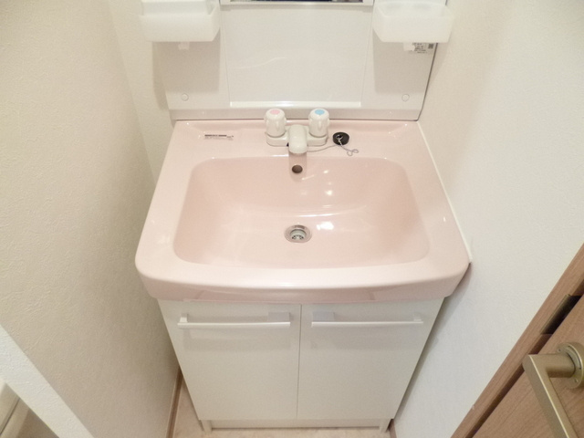 サンステージ諏訪の洗面所|嬉しい独立洗面台付きです☆