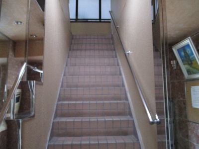 【その他共用部分】 | ハイムディローゼⅡ | 共用部の階段です