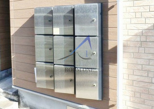 Ｌｅｓ　Ａｉｌｅｓ　Ⅲのその他共用部分|集合ポストです。