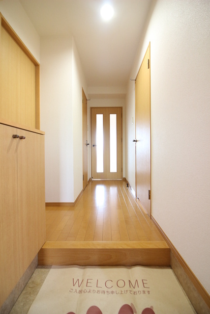 グリーンヒル櫛原の玄関|きれいな玄関です♪