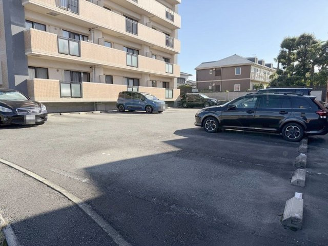 グリーンヒル櫛原の駐車場|駐車スペースもあります☆