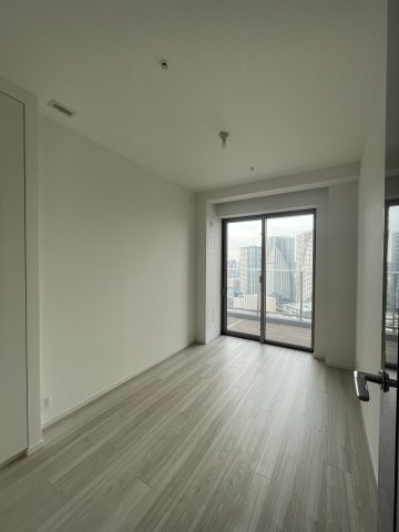 SKY DUO PARK VILLAGE T棟 35階の洋室