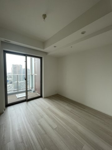 SKY DUO PARK VILLAGE T棟 35階の洋室