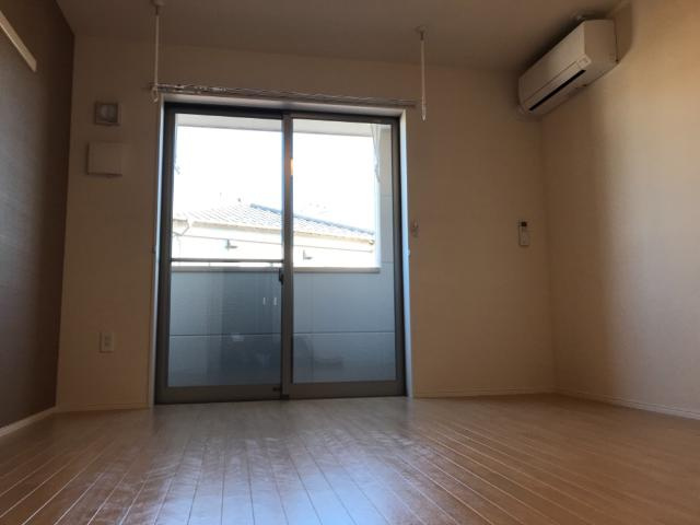 グランシャインの居間・リビング|洋室