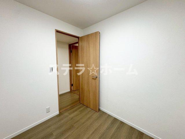 秀和南茨木レジデンスの洋室|ゆったりした洋室です