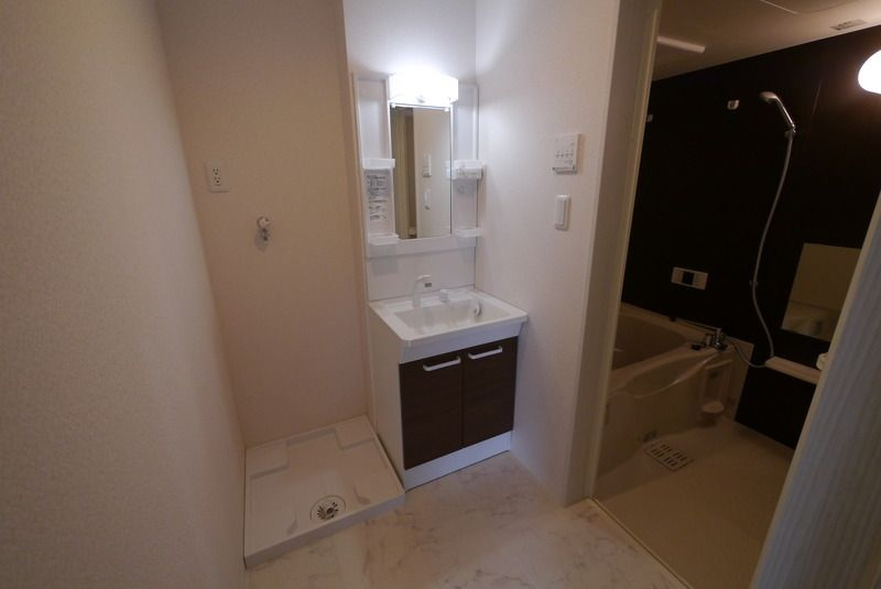 ジリオ鳥栖の洗面所|広い洗面スペースです★