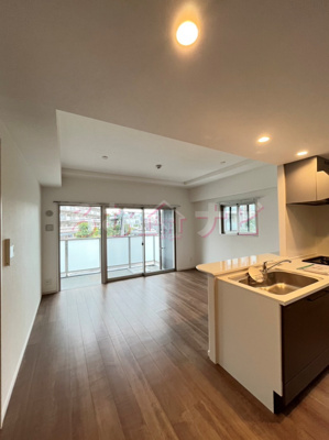 【内装】 | アクシア大橋