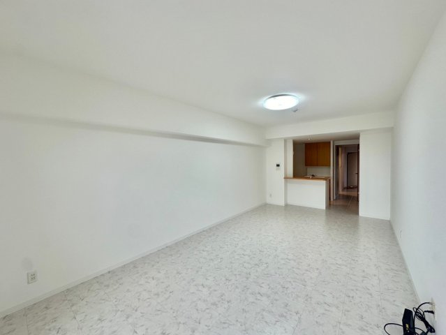 キャッスルコート西新町の洋室