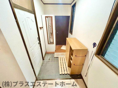 【玄関】 | 上沢通2丁目貸家