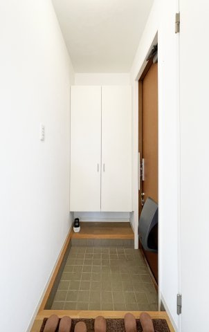 グランマスト春日　B棟の玄関