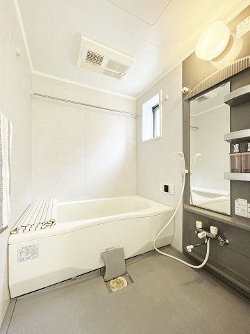 グランマスト春日　B棟の浴室