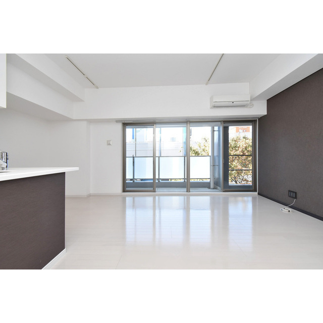 ファーストレジデンス栄